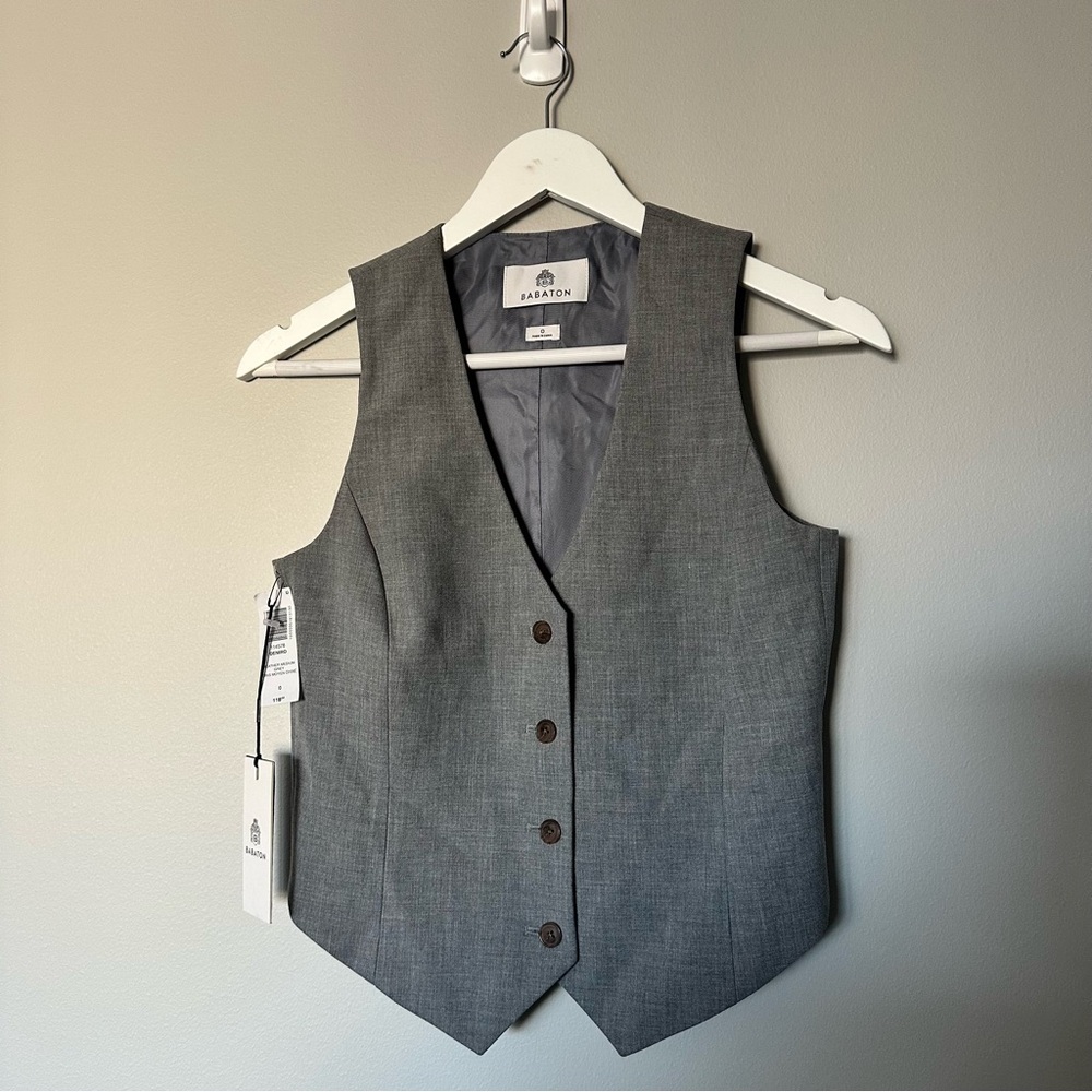 Aritzia Babaton Deniro Vest - Picture 2 of 6